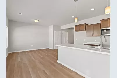 1675  Reigle Dr Unit #4, Kewaskum, WI 53040 - Photo 7