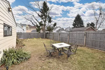 1431  Erie St, Racine, WI 53402 - Photo 29