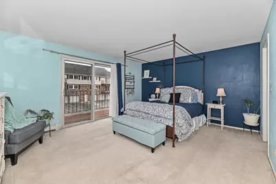 1124  Pilgrim Pkwy, Elm Grove, WI 53122 - Photo 13