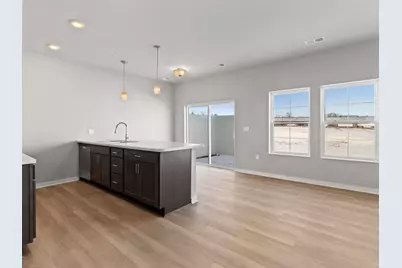 1675  Reigle Dr Unit #6, Kewaskum, WI 53040 - Photo 9