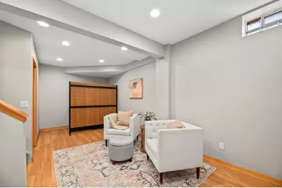 11249 N Oriole Ln, Mequon, WI 53092 - Photo 27