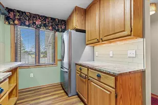 986 Oconomowoc Pkwy, Oconomowoc, WI 53066 - Photo 11