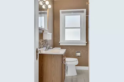 2212  16th St, La Crosse, WI 54601 - Photo 17