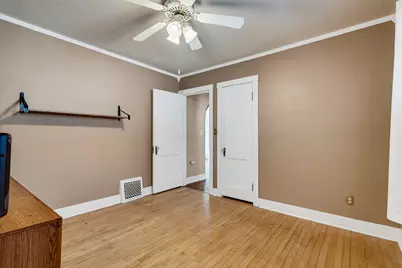 2212  16th St, La Crosse, WI 54601 - Photo 21