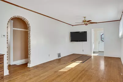 2212  16th St, La Crosse, WI 54601 - Photo 3