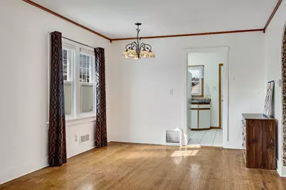 2212  16th St, La Crosse, WI 54601 - Photo 7
