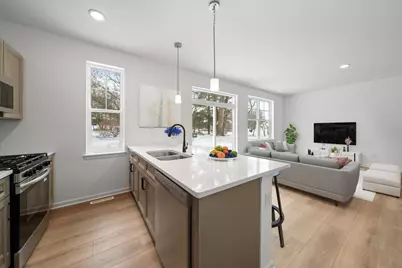 1589  Meadowview Ct, Whitewater, WI 53190 - Photo 5