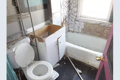 1105 W Keefe Ave #1107, Milwaukee, WI 53206 - Photo 7