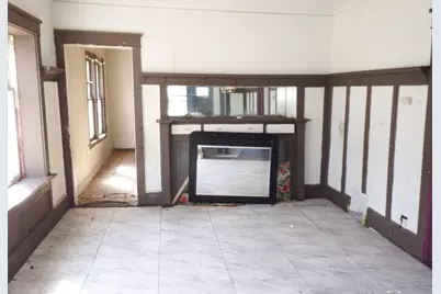 1105 W Keefe Ave #1107, Milwaukee, WI 53206 - Photo 5