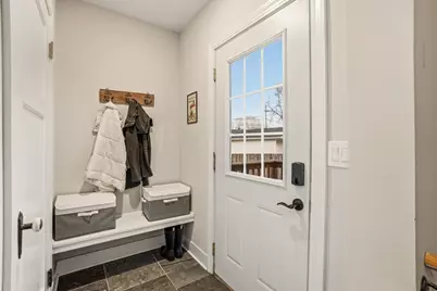 8724 W McMyron St, West Allis, WI 53214 - Photo 11