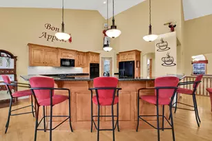 315 Prairie Song Dr, Waukesha, WI 53188 - Photo 11