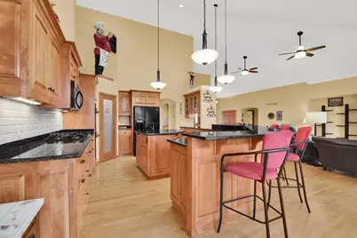 315  Prairie Song Dr, Waukesha, WI 53188 - Photo 13