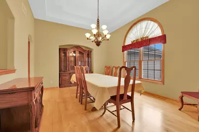 315  Prairie Song Dr, Waukesha, WI 53188 - Photo 3