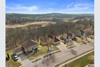 315  Prairie Song Dr, Waukesha, WI 53188 - Photo 51