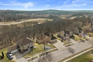 315 Prairie Song Dr, Waukesha, WI 53188 - Photo 51