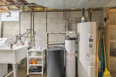 309  Roberts Dr, Mukwonago, WI 53149 - Photo 35