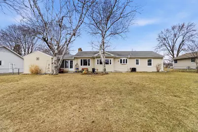 309  Roberts Dr, Mukwonago, WI 53149 - Photo 23