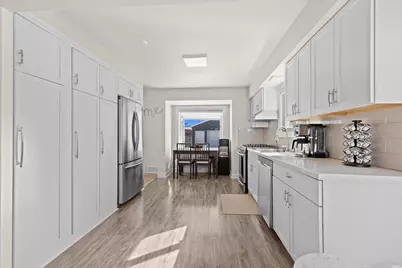 3130 S 60th St, Milwaukee, WI 53219 - Photo 7