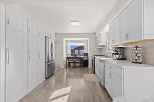 3130 S 60th St, Milwaukee, WI 53219 - Photo 7