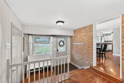 1245  Simon Dr, Brookfield, WI 53005 - Photo 3