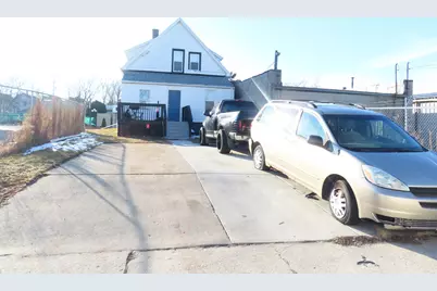 3424 N Holton St, Milwaukee, WI 53212 - Photo 3