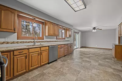 11912  28th Ave, Pleasant Prairie, WI 53158 - Photo 13