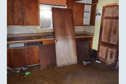 3950 N 42nd St, Milwaukee, WI 53216 - Photo 9