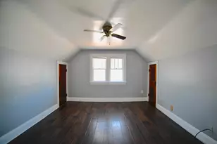 2104 S 71st St, West Allis, WI 53219 - Photo 13