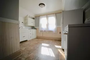 2104 S 71st St, West Allis, WI 53219 - Photo 11