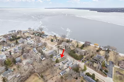 1230  Bay Shore Dr, Oshkosh, WI 54901 - Photo 11