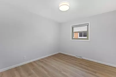 6956 W Morgan Ave, Milwaukee, WI 53220 - Photo 17