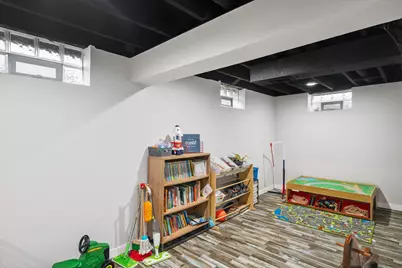 N85W17120  Ann Ave, Menomonee Falls, WI 53051 - Photo 25