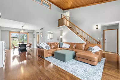 233  Sunnyhill Ln, Oconomowoc, WI 53066 - Photo 5