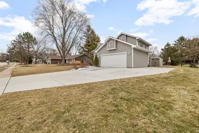 233  Sunnyhill Ln, Oconomowoc, WI 53066 - Photo 23