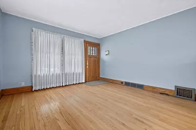 1423  West Lawn Ave, Racine, WI 53405 - Photo 7