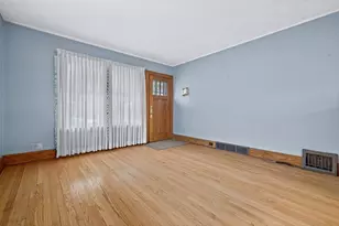 1423 W Lawn Ave, Racine, WI 53405 - Photo 7