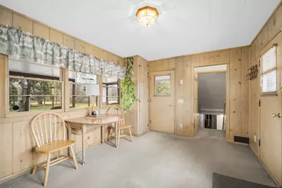 5333 S 28th St, Greenfield, WI 53221 - Photo 3