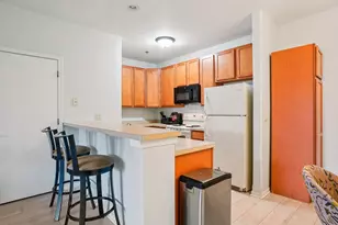 3053 W Drexel Ave, Franklin, WI 53132 - Photo 11