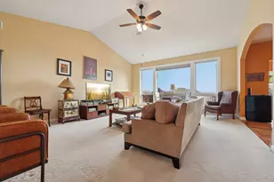 320 S Boulder Ridge Dr, Lake Geneva, WI 53147 - Photo 11