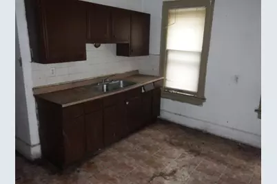 2149 N 41st St, Milwaukee, WI 53206 - Photo 15