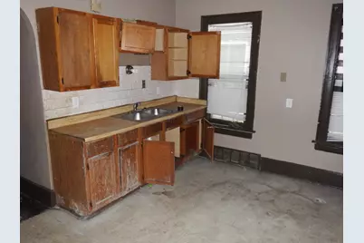 2149 N 41st St, Milwaukee, WI 53206 - Photo 9