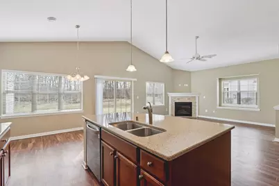 1110  Black Bear Dr, Mukwonago, WI 53149 - Photo 5