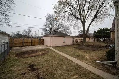 2951 N 70th St, Milwaukee, WI 53210 - Photo 33