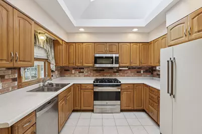 8810 S Patricia Blvd, Oak Creek, WI 53154 - Photo 15