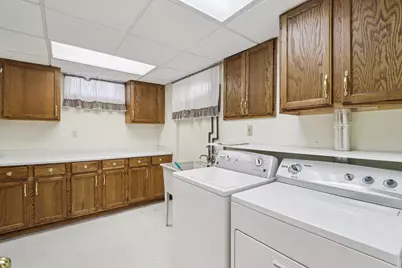 8810 S Patricia Blvd, Oak Creek, WI 53154 - Photo 43