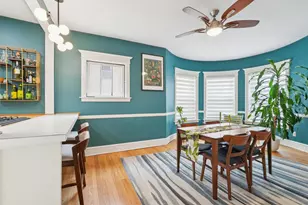 1704 E Kane Pl, Milwaukee, WI 53202 - Photo 9