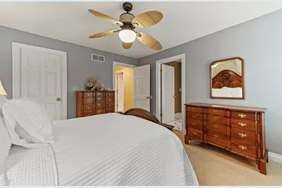 637 E Carlisle Ave, Whitefish Bay, WI 53217 - Photo 33