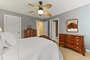 637 E Carlisle Ave, Whitefish Bay, WI 53217 - Photo 35