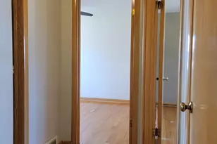 3657 S Taylor Ct, Milwaukee, WI 53207 - Photo 9