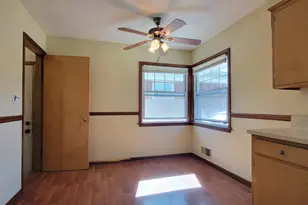 3657 S Taylor Ct, Milwaukee, WI 53207 - Photo 7